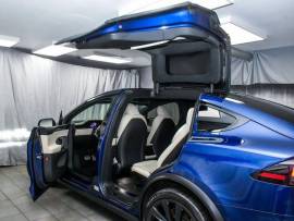 2022 Tesla Model X Plaid Tri Motor All-Wheel Drive