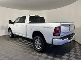 2023 RAM 2500 Laramie Crew Cab 4x4 6'4' Box