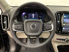 2024 Volvo XC40 B5 Ultimate Bright Theme