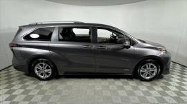 2021 Toyota Sienna Platinum 7 Passenger